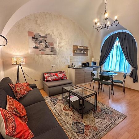 Serenity House Apartments Сибиу Экстерьер фото