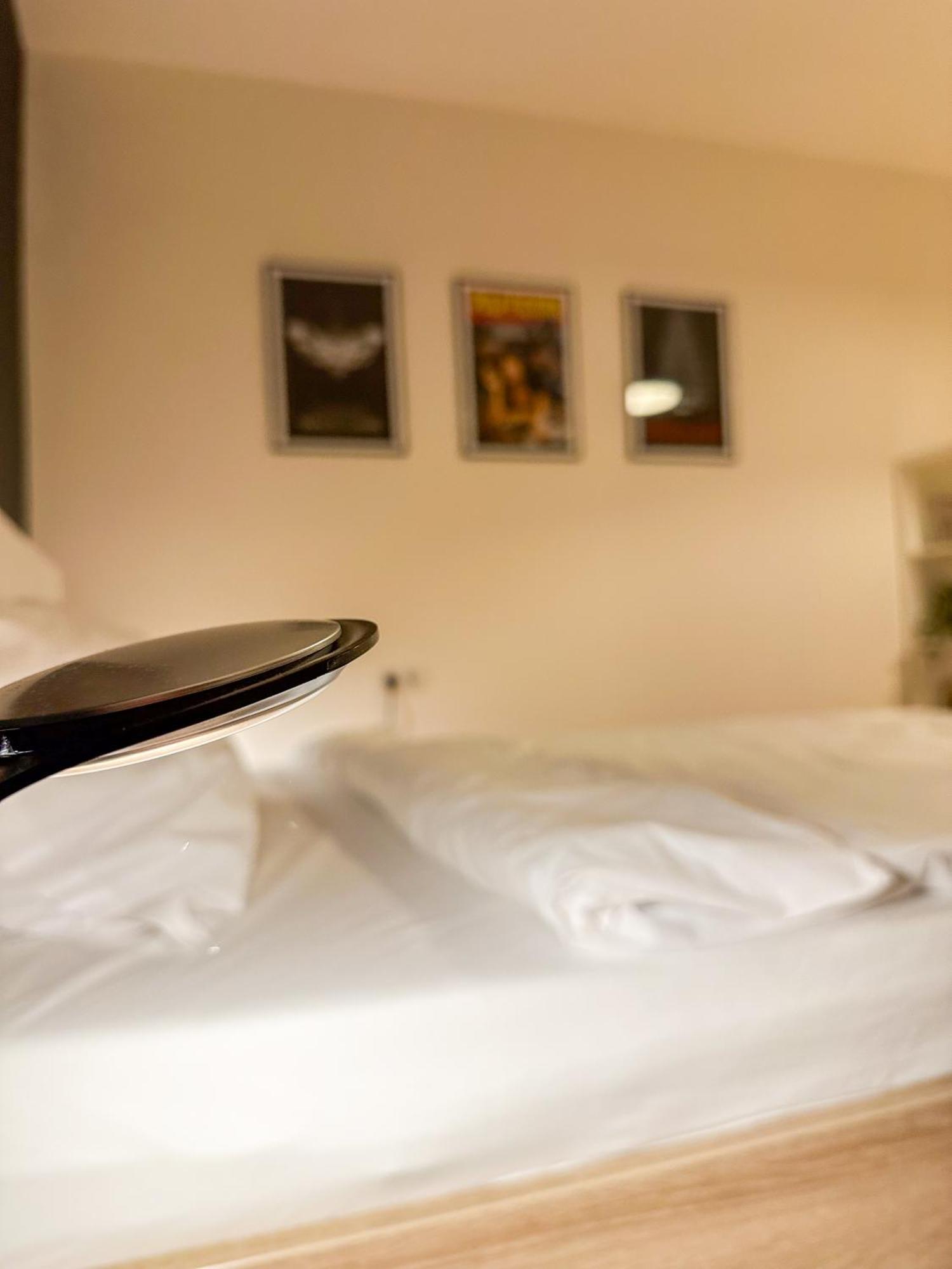 Serenity House Apartments Сибиу Номер фото