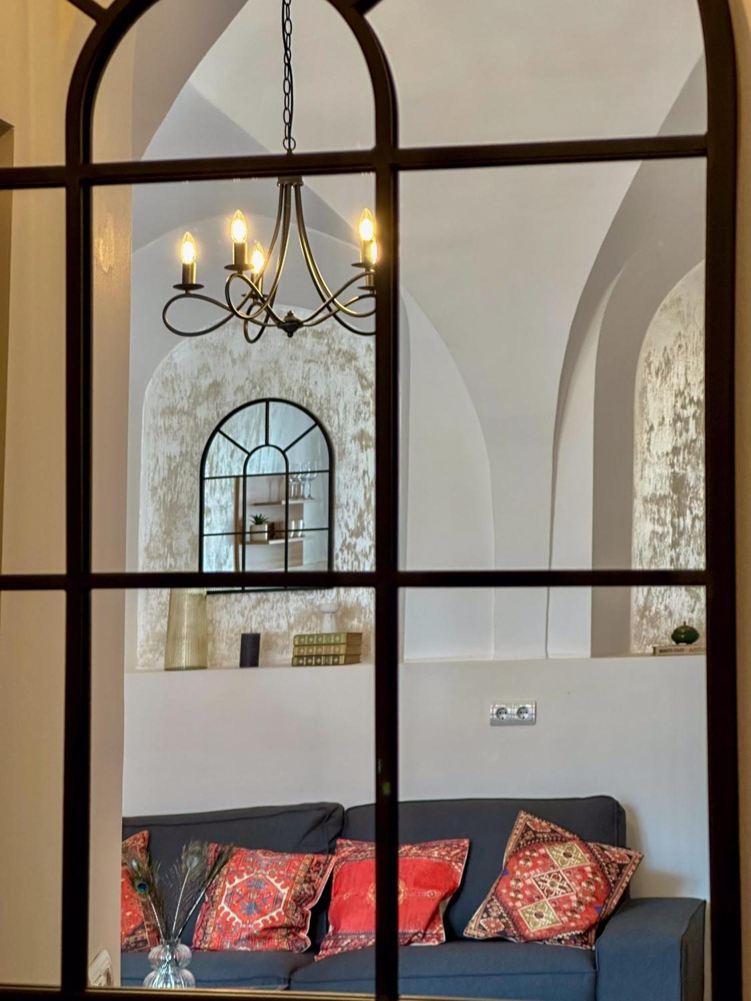 Serenity House Apartments Сибиу Экстерьер фото