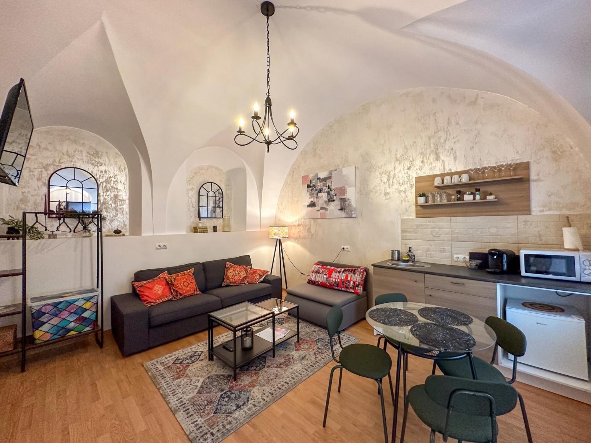 Serenity House Apartments Сибиу Экстерьер фото