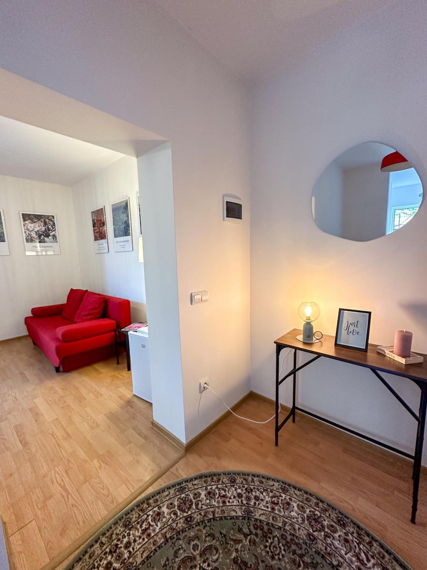 Serenity House Apartments Сибиу Номер фото
