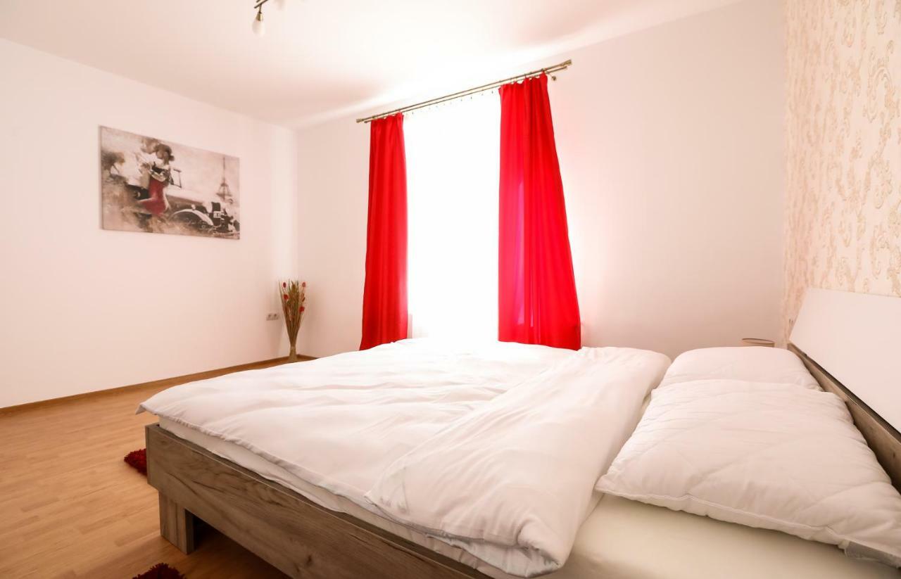 Serenity House Apartments Сибиу Экстерьер фото